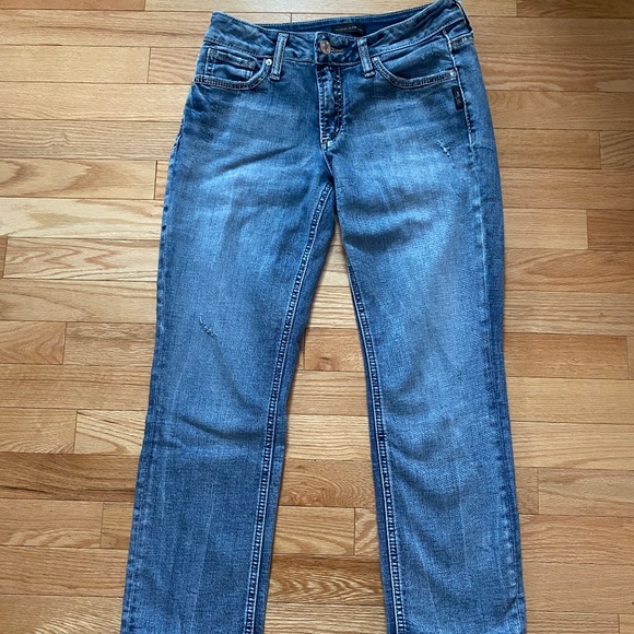 Silver Jeans Britt Capri - Picture 2 of 4